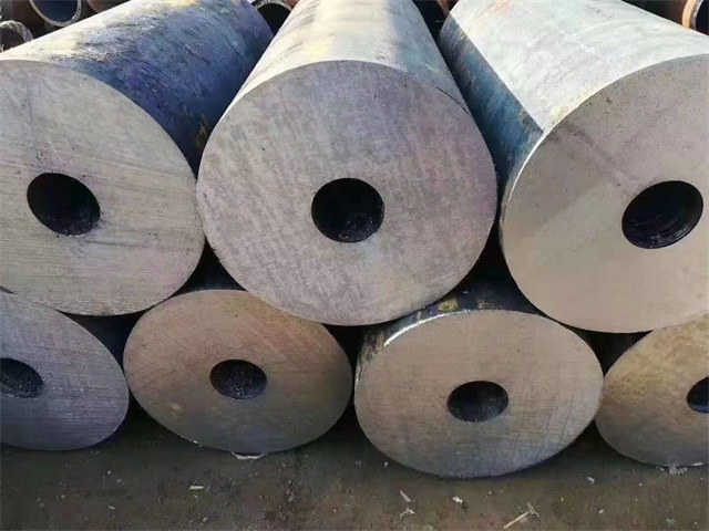 盐城35crmo厚壁无缝钢管